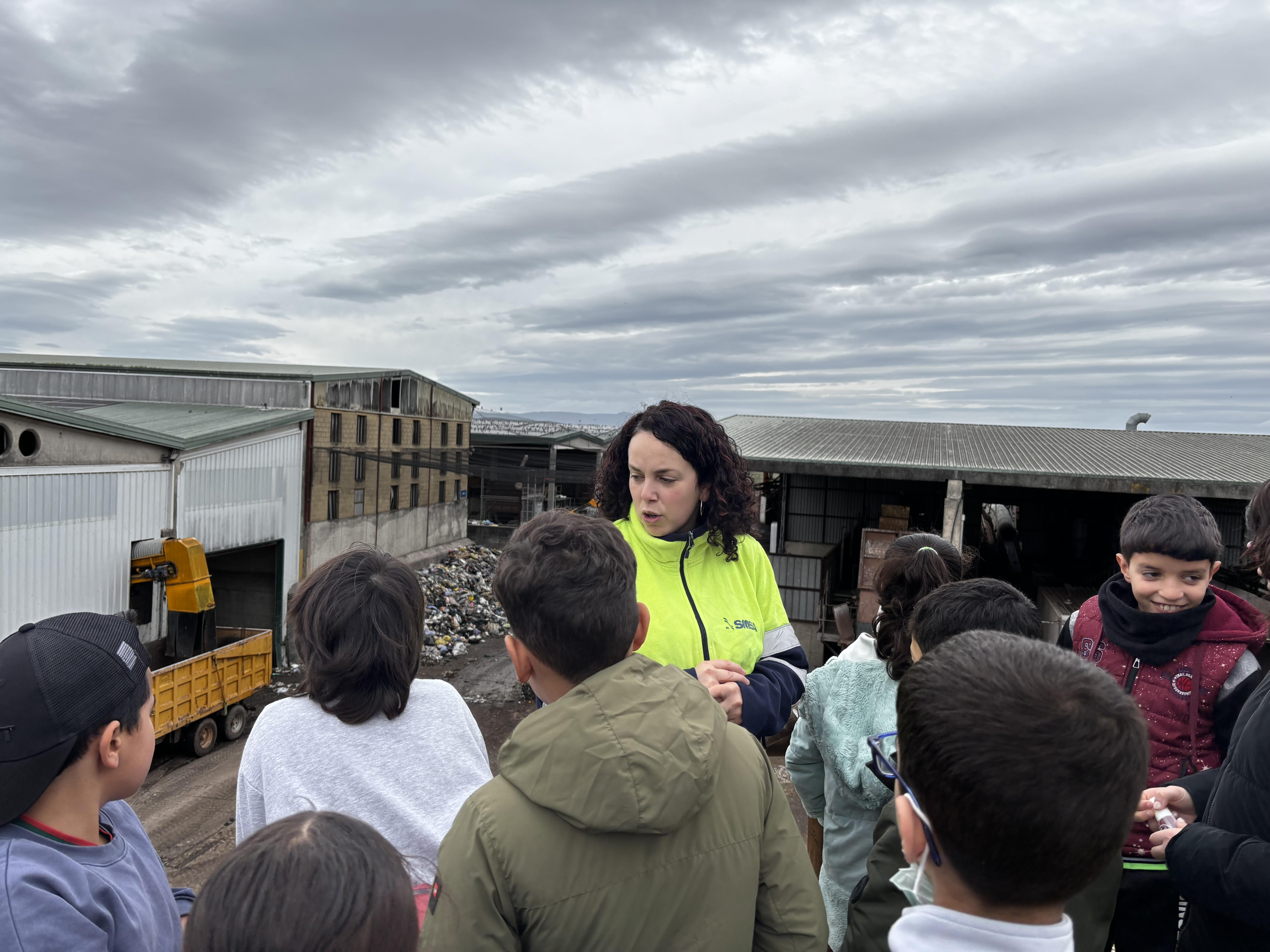 VISITAMOS LA PLANTA DE RECICLAJE Y COMPOSTAJE DE CÁRCAR